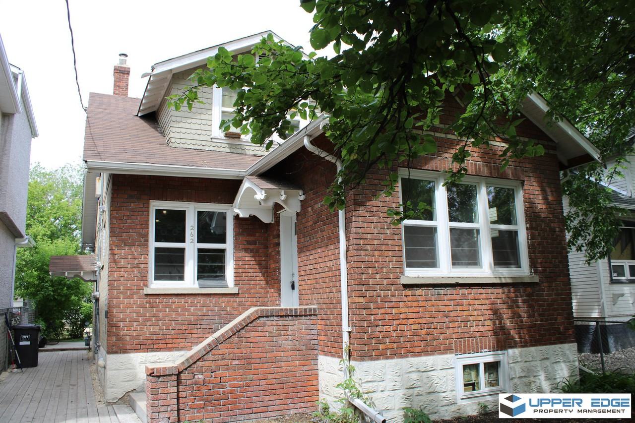 262 Austin St N, Winnipeg, MB R2W 3M9 3 Bedroom House for Rent for