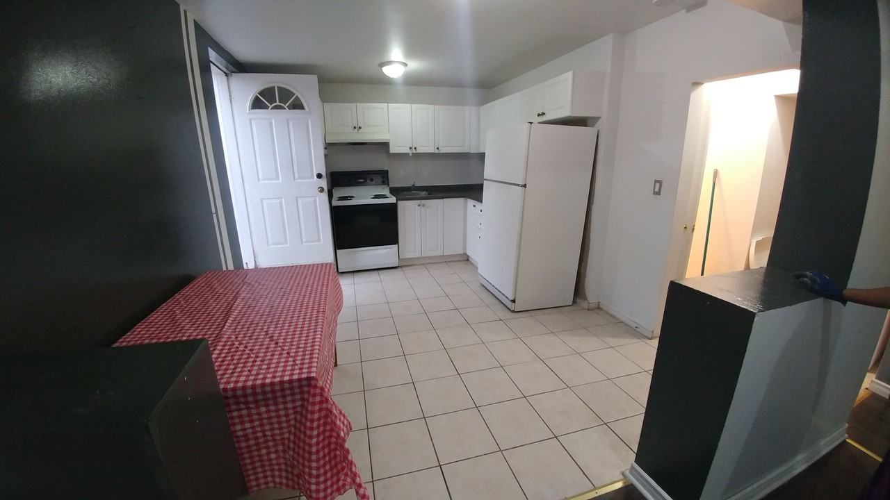 880 Scarborough Golf Club Rd - Photo 2 of 2