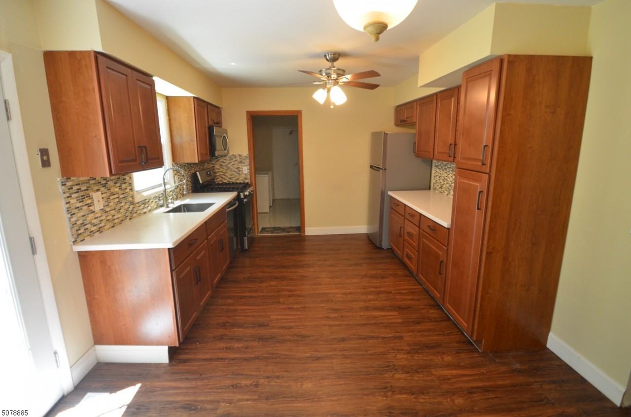 12 Warwick Rd - Photo 2 of 20