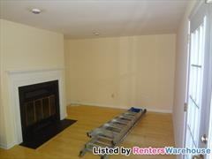 1329 Crockett Ln - Photo 3 of 15