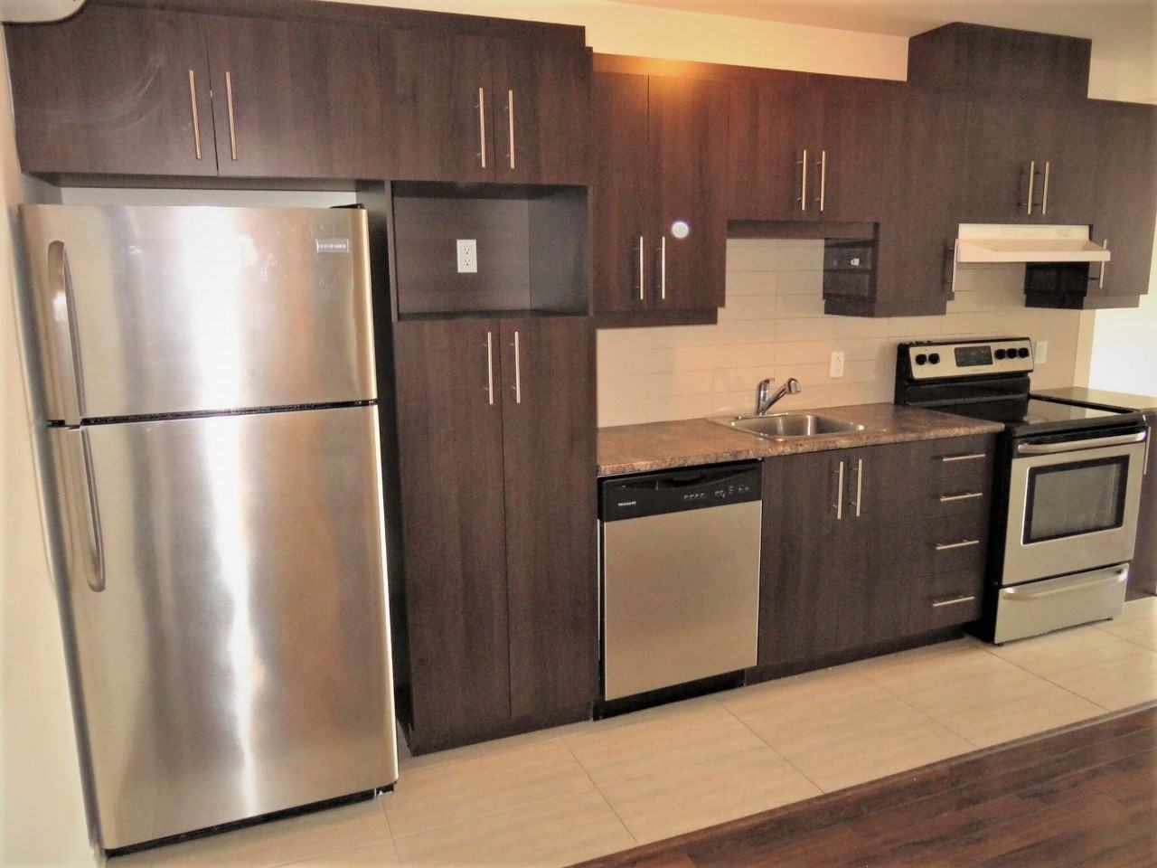 975 Boulevard de la Côte-Vertu #302 - Photo 3 of 18