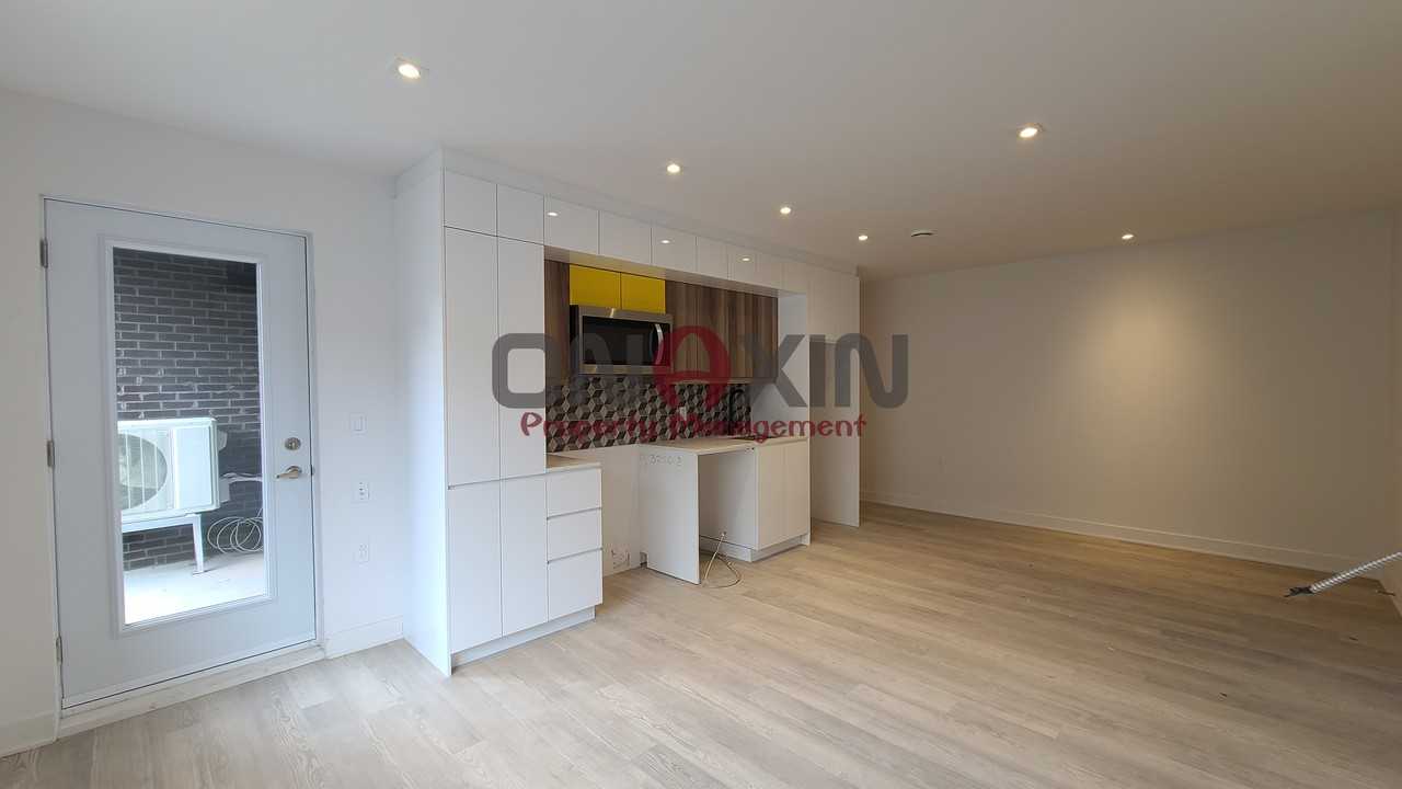 2030 Avenue Joly - Photo 3 of 28