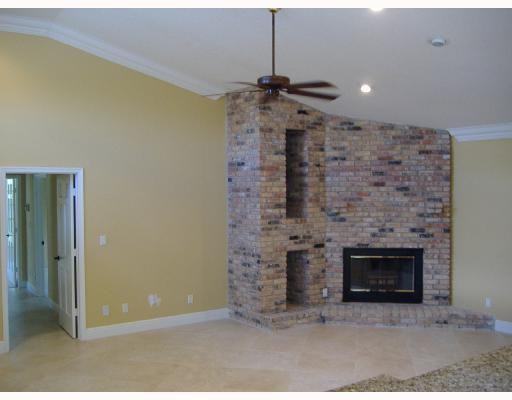 5558 E Leitner Dr - Photo 3 of 11