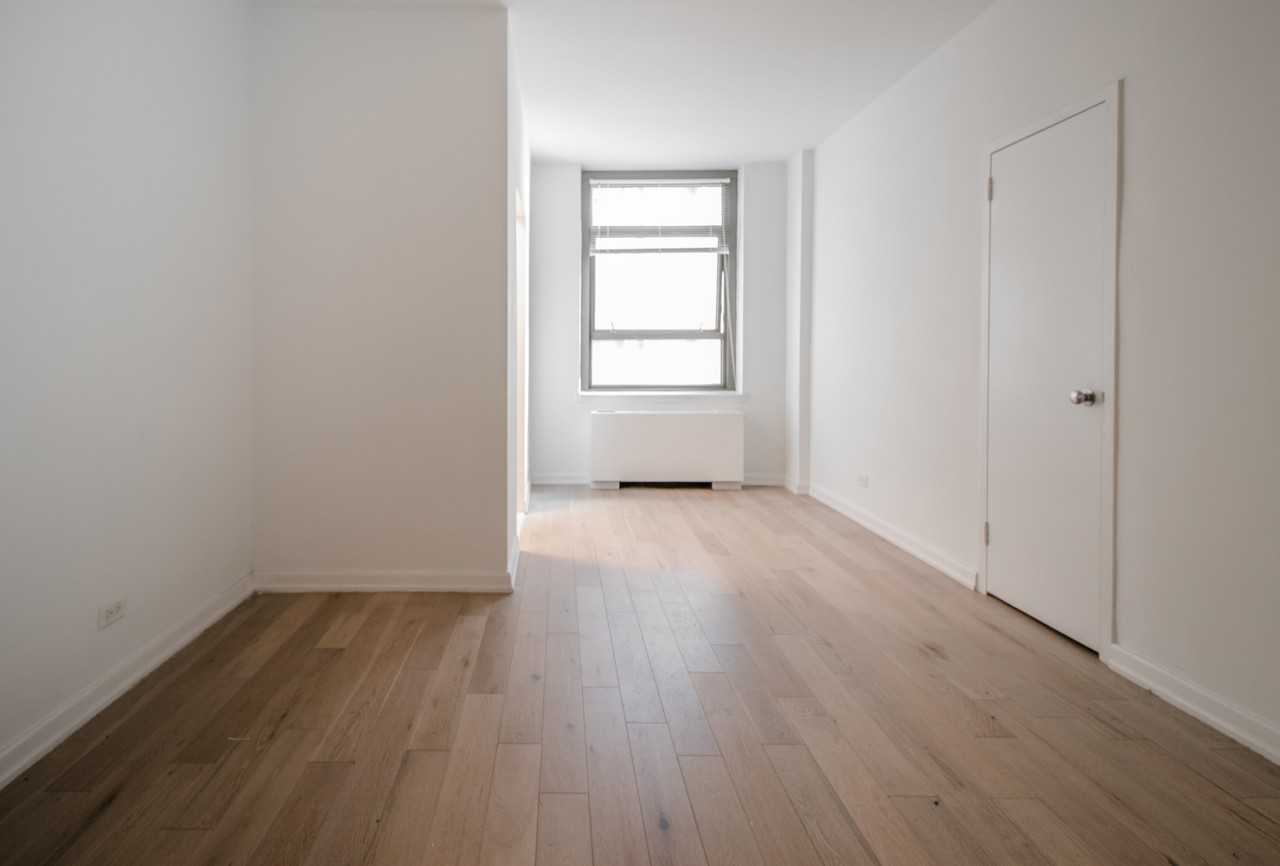 4 Park Ave #12P - Photo 2 of 6