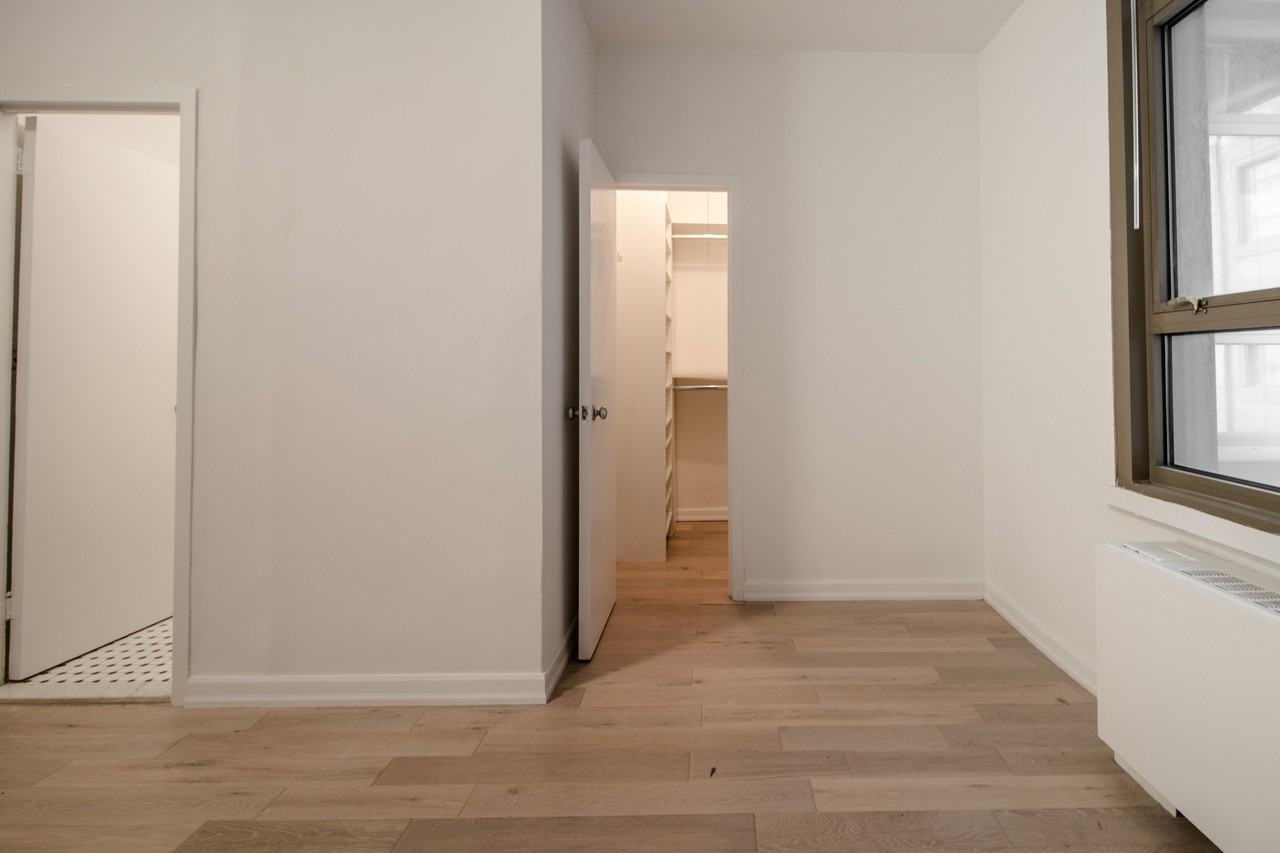 4 Park Ave #12P - Photo 3 of 6