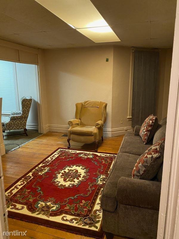 1508 E Michigan Ave - Photo 2 of 4