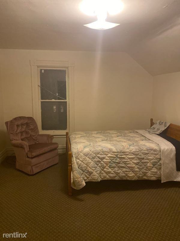 1508 E Michigan Ave - Photo 3 of 4