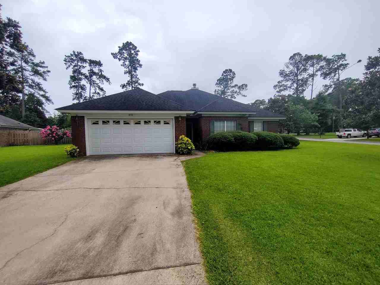 801 Hopeton Ct