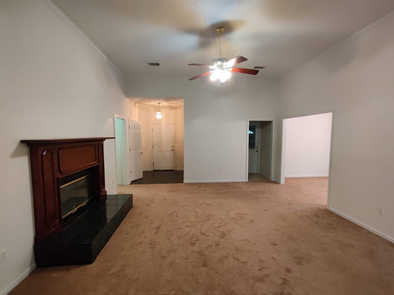 801 Hopeton Ct - Photo 4 of 22