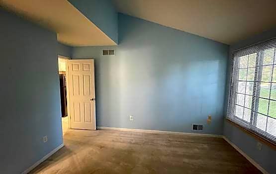 2555 S Commerce Rd - Photo 3 of 4