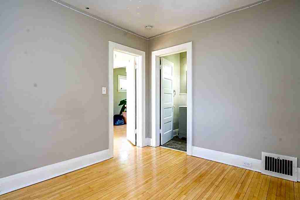 1819 South St - Photo 2 of 4