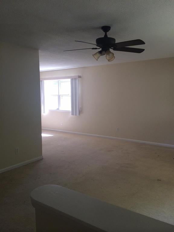 2437 Idlewild Drive - Photo 3 of 15