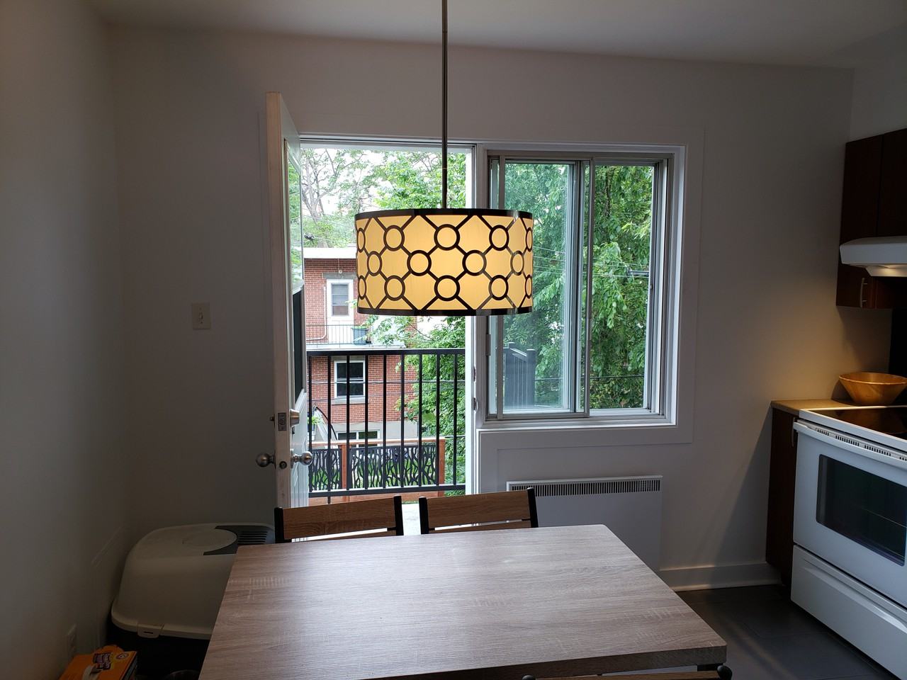 3252 Rue Monsabré - Photo 3 of 13