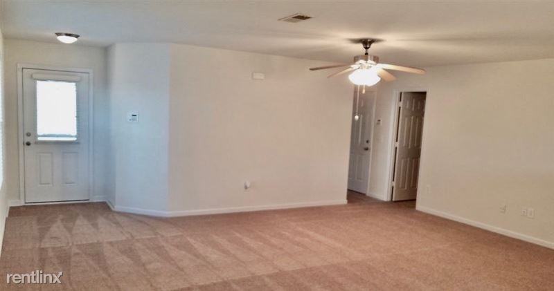 205 Kenneth Blvd Nw - Photo 2 of 2