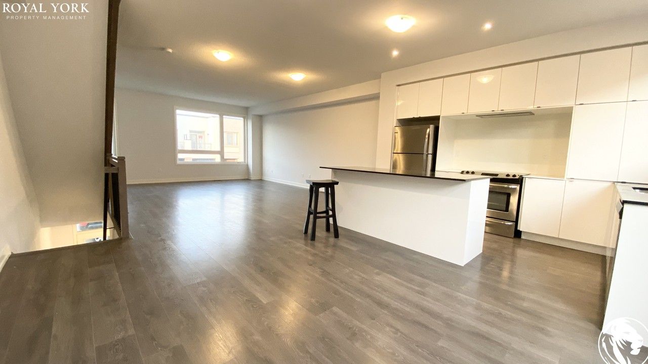 3174 Mintwood Cir - Photo 2 of 26
