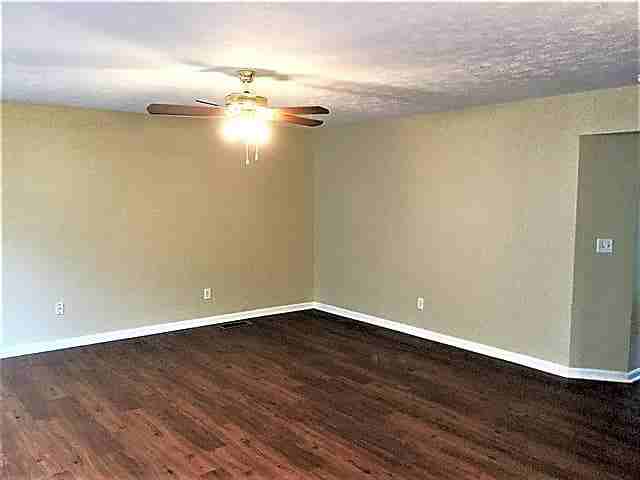 7628 Falls Creek Way - Photo 2 of 15