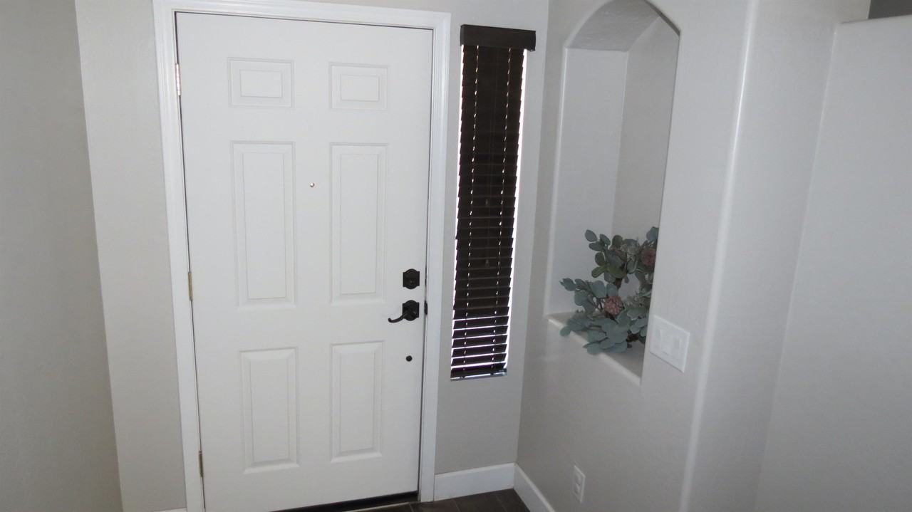 1710 West Roosevelt Avenue #1 - Photo 2 of 17