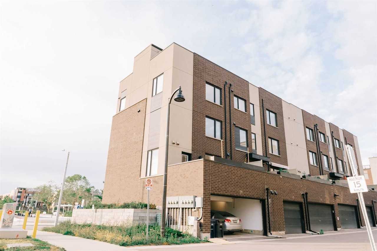 29 Locust Lodge Gardens - Photo 2 of 23