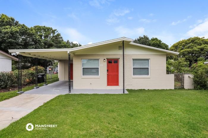 470 Sunnyview Cir - Photo 2 of 17