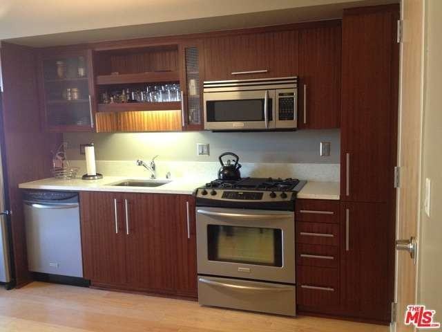 1100 S Hope St #713 - Photo 2 of 16