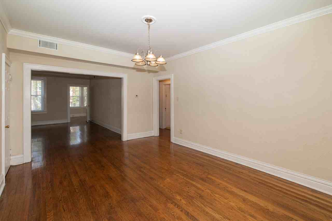 6300 Southwood Avenue #1E - Photo 3 of 12