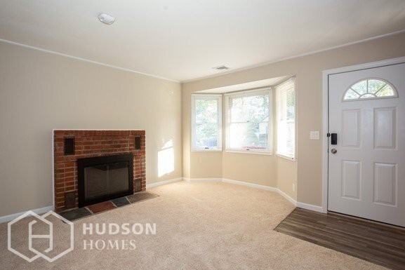 53 Newman St - Photo 2 of 10