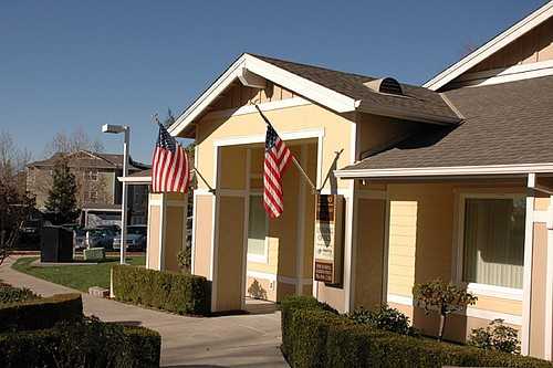 2200 Valley View Parkway - Photo 3 of 14