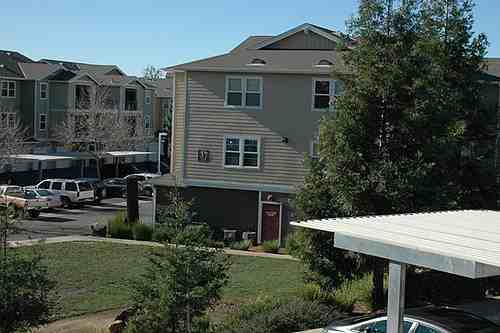 2200 Valley View Parkway - Photo 2 of 14