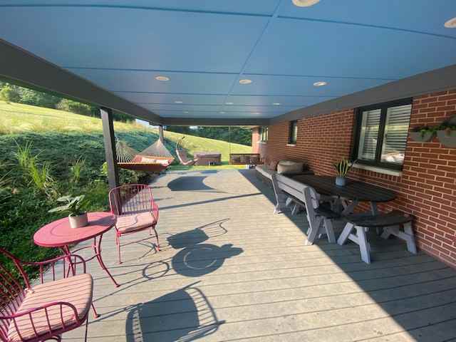 622 Fuhrman Ln - Photo 3 of 22