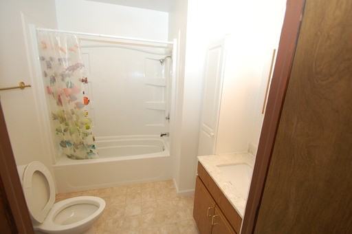 724 S Main St #A - Photo 2 of 7