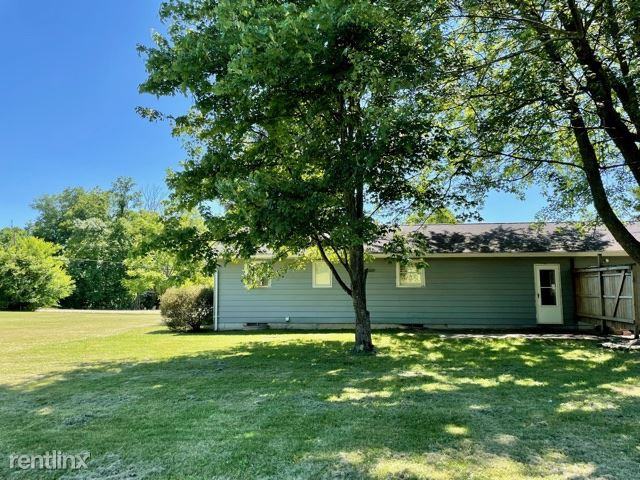 1705 Beal Rd - Photo 2 of 8