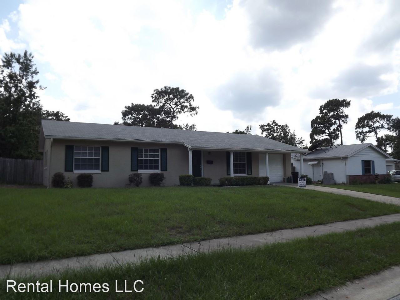 795 Diane Cir - Photo 2 of 19