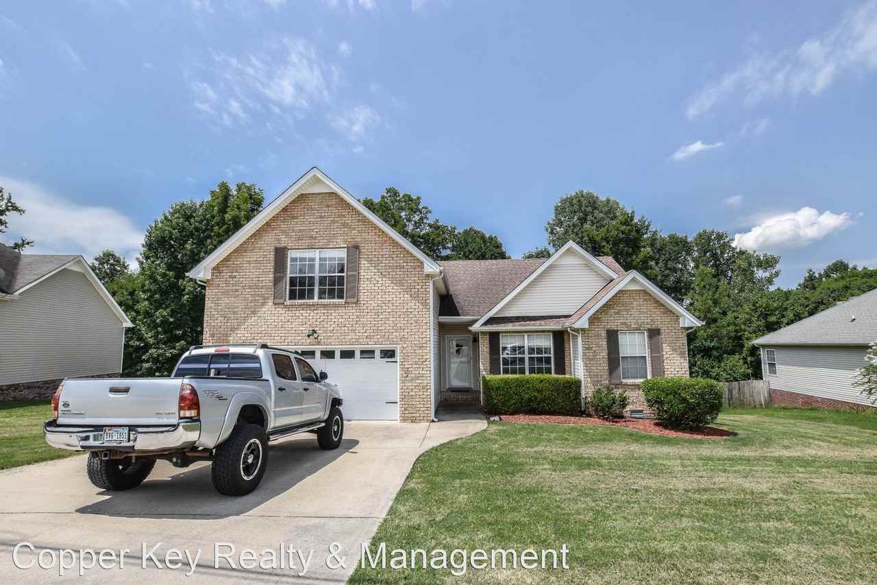 115 West Dr, Clarksville, TN 37040 3 Bedroom Apartment for Rent