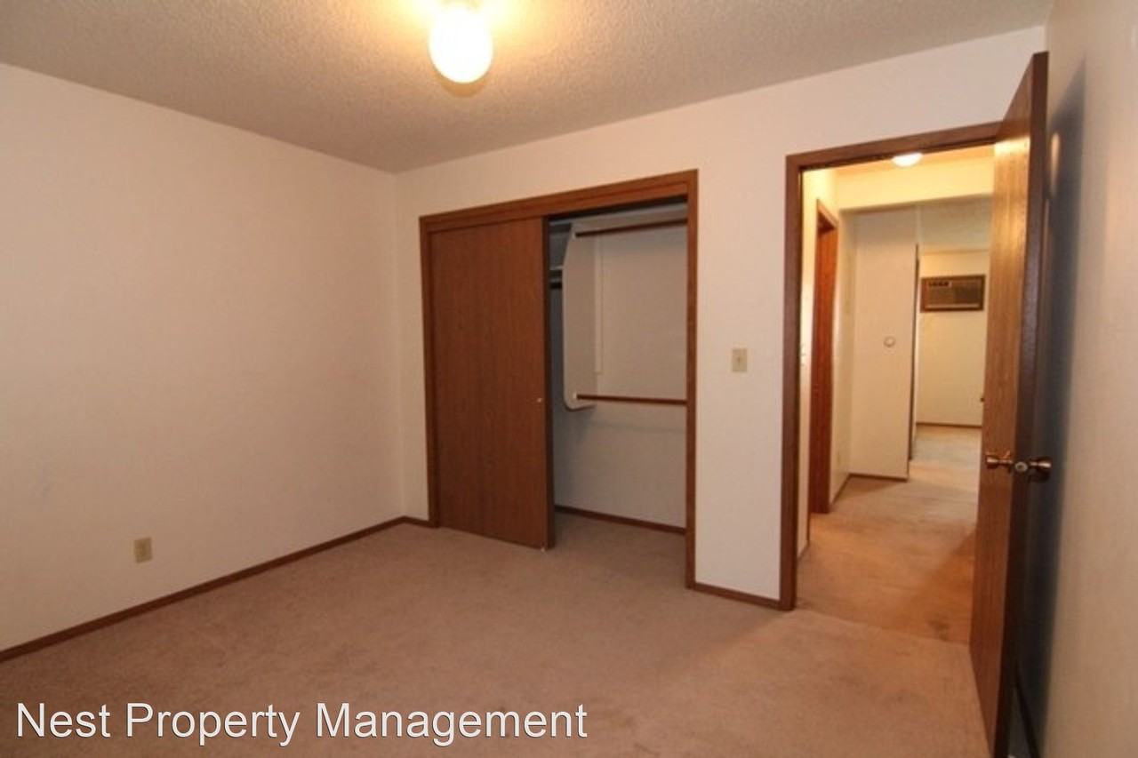 504 2nd Ave - Photo 3 of 7