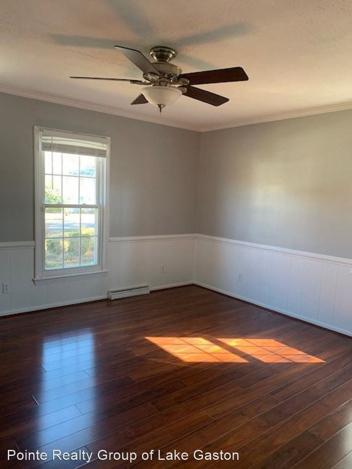 214 E York Dr - Photo 2 of 25