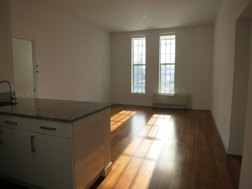 184 Kent Ave #B511