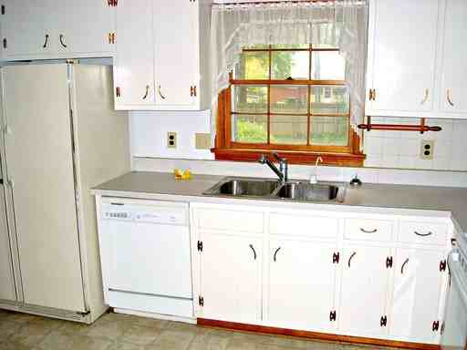 2900 Garrett St - Photo 3 of 17