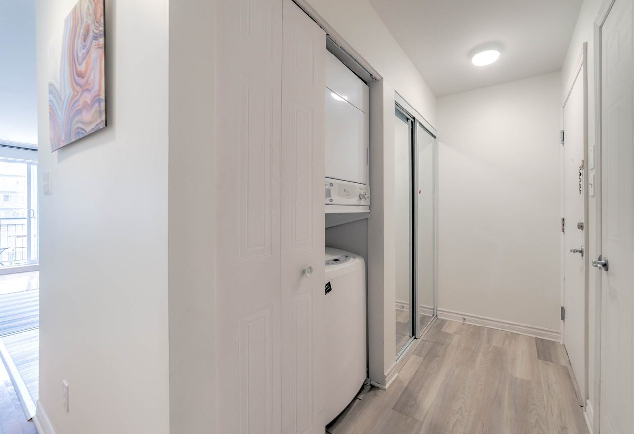 5833 Chemin de la Côte-des-Neiges #304 - Photo 3 of 23