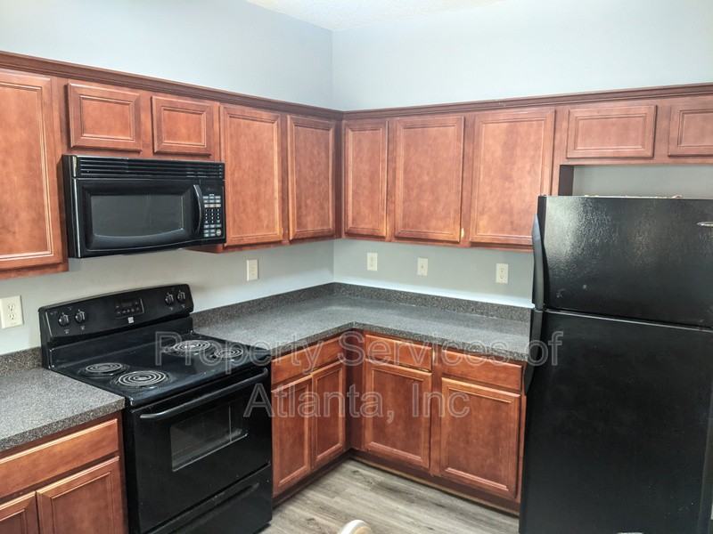 7420 Battlecreek Ln - Photo 3 of 10