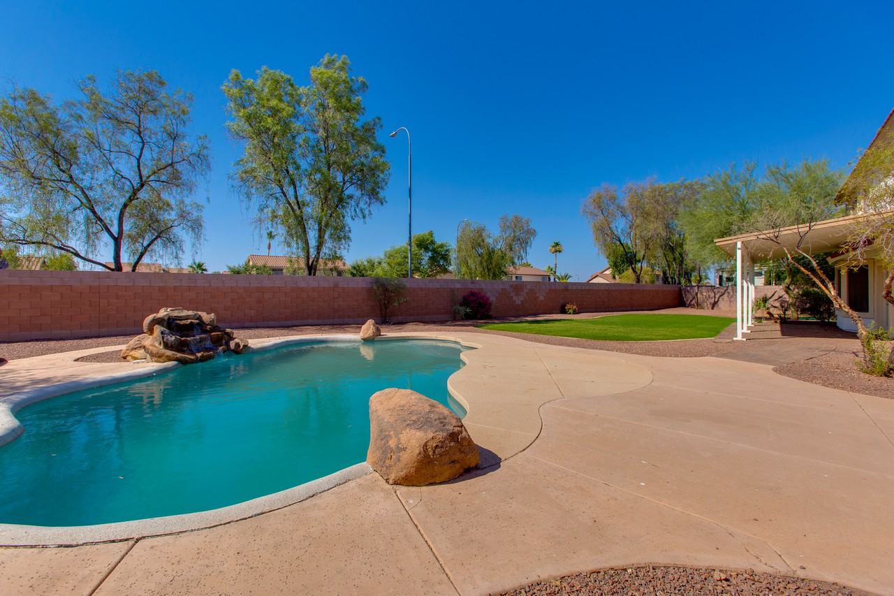 3624 North 103rd Drive - Photo 2 of 51