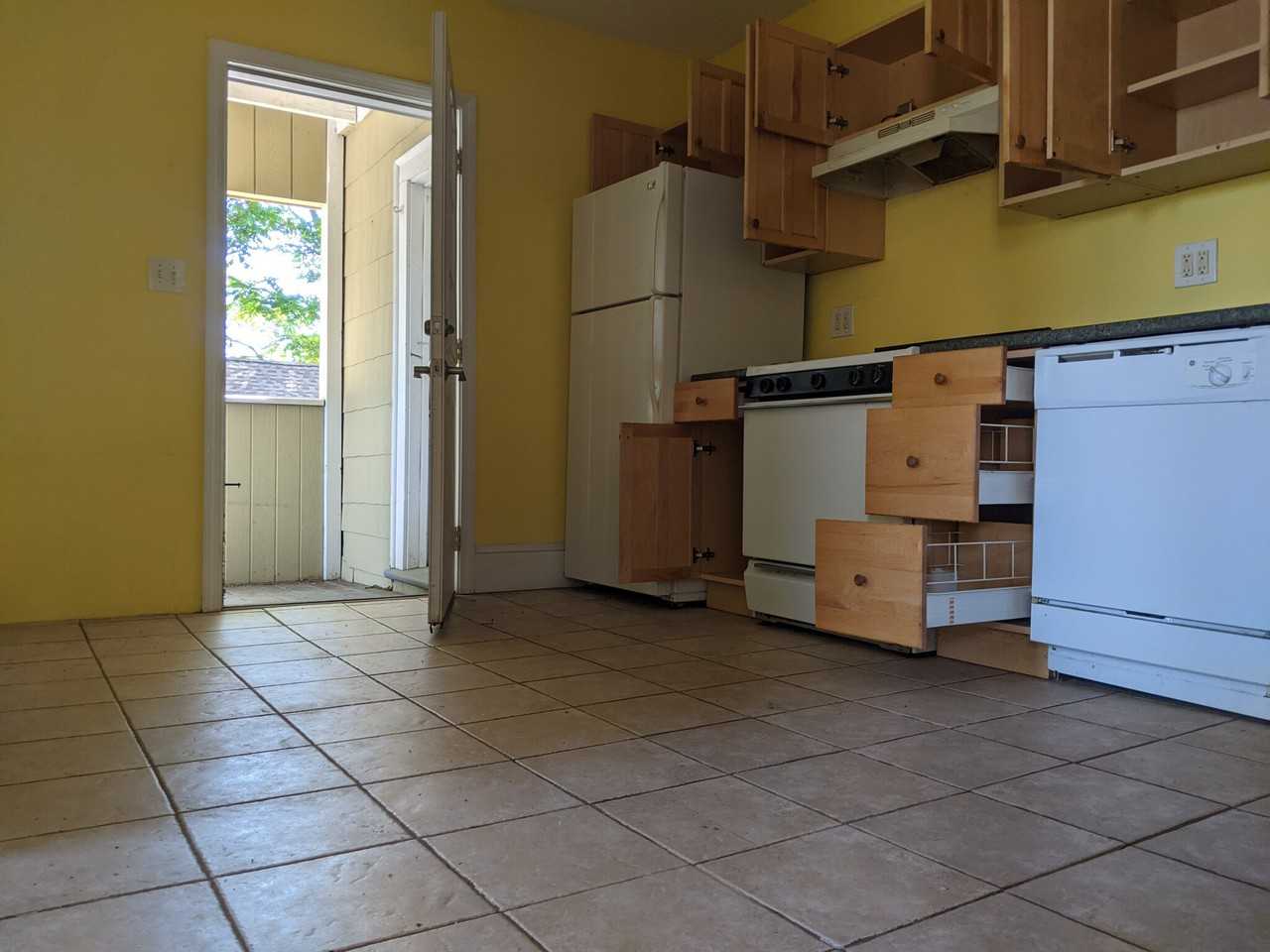 Beacon St. - Photo 3 of 5