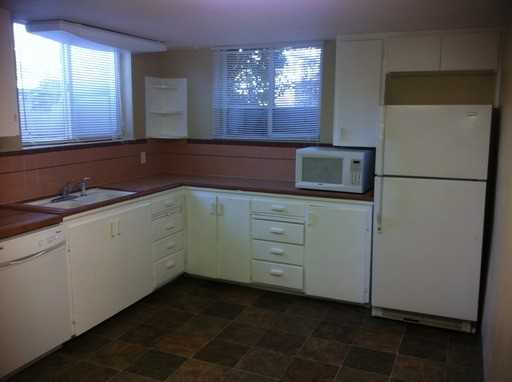 195 E 100 S - Photo 2 of 7