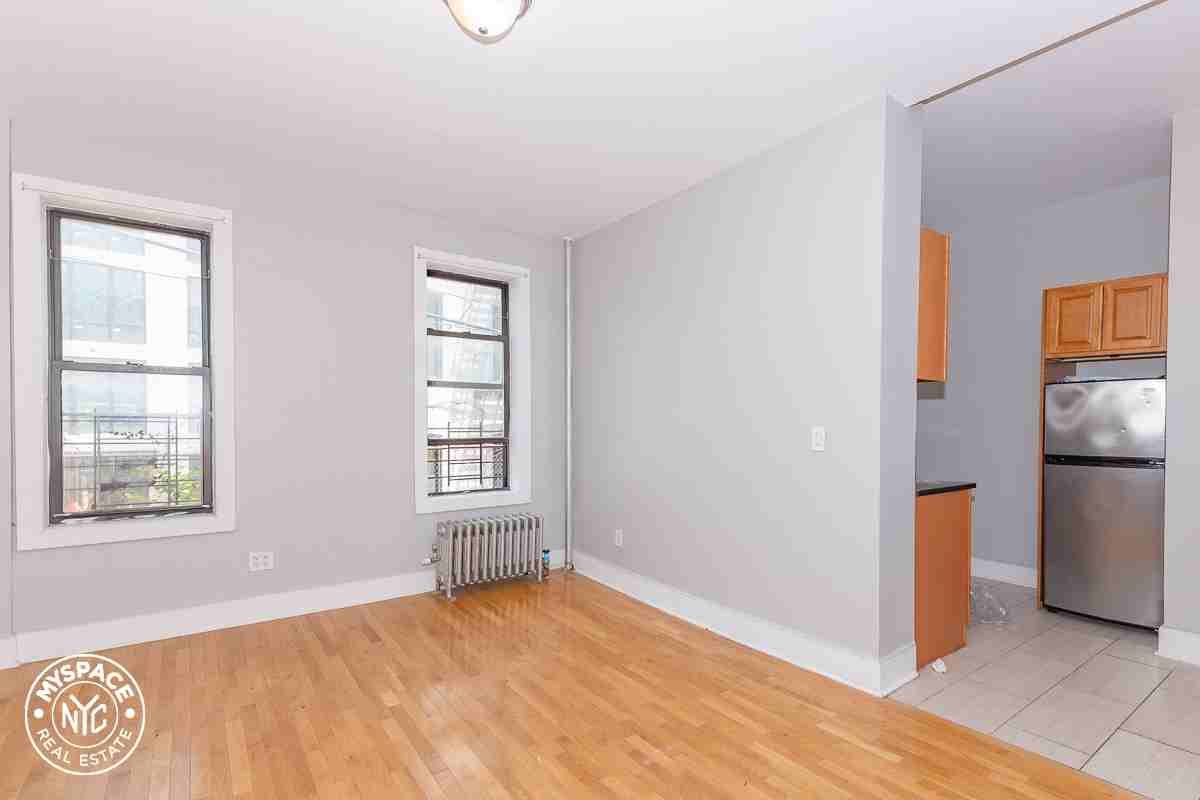 1579 Sterling Pl #LA6