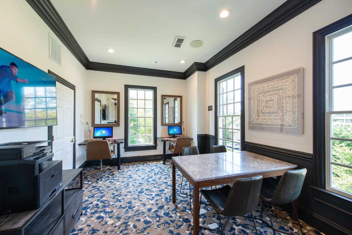 Fairfax Square - Photo 6 of 25