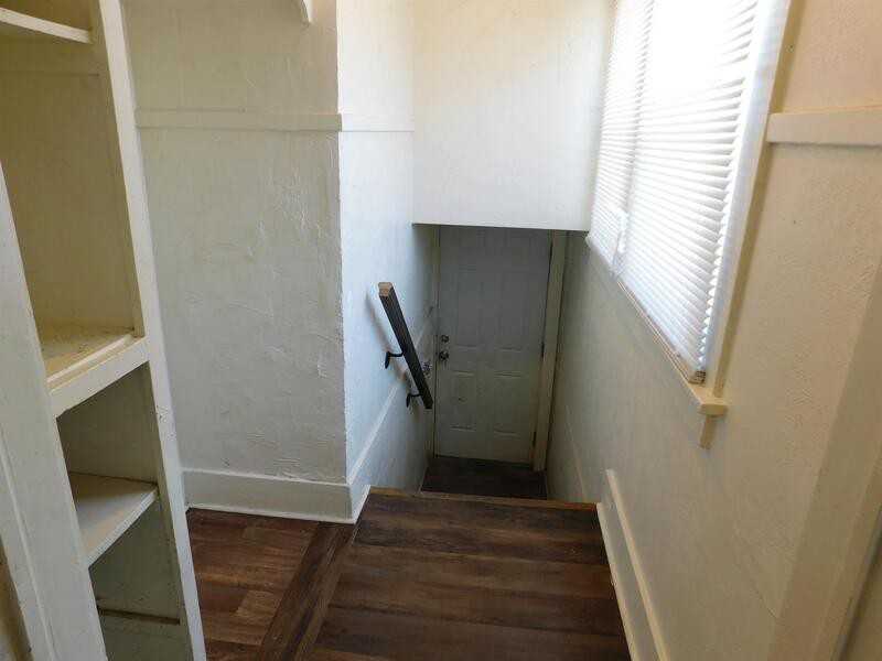 516 Southwest - Photo 7 of 22