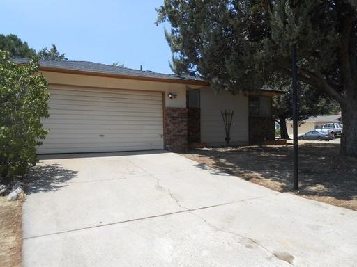 2113 Roxford Ct - Photo 3 of 8