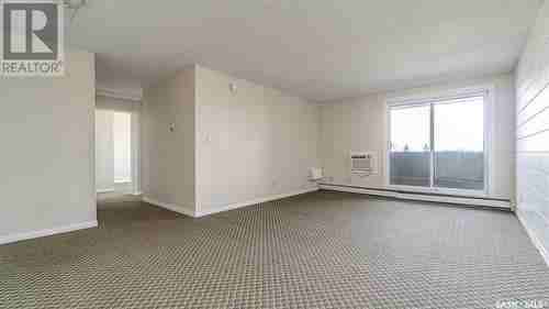 307 - 510 Laurier Street West - Photo 3 of 8