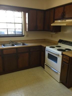 5574 Versye Ave - Photo 3 of 6