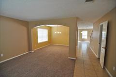 11914 Elizabeth Ct - Photo 2 of 18