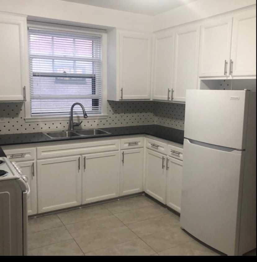 26 Hudson Avenue #2 - Photo 3 of 4